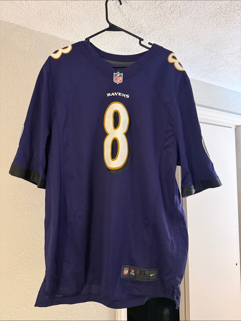 Nike Adult NFL Lamar Jackson #8 Jersey - XL